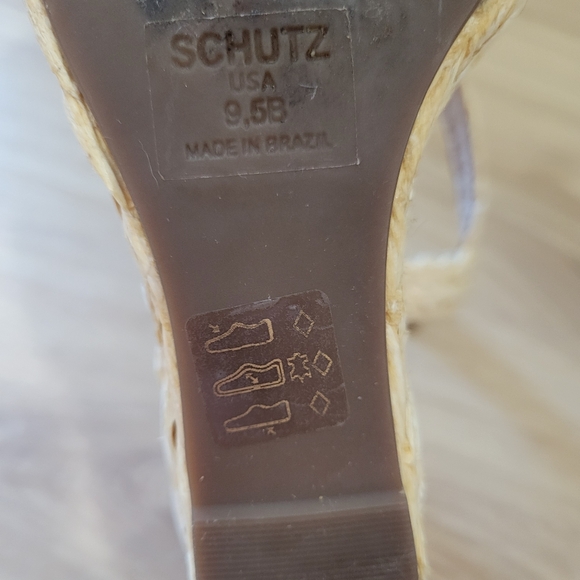 Schutz Wedge Sandal - Picture 9 of 9